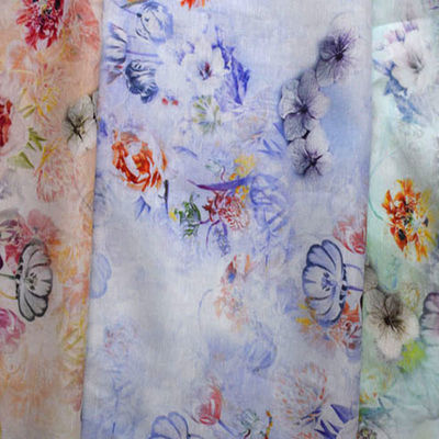 De 100 Geborduurde Tulle Gedrukte Tencel-Geweven Keperstof van het Stoffen Comfortabele Kledingstuk