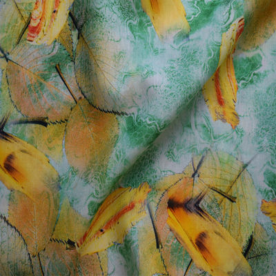 Motechte Zachte van de Stoffen Antibacteriën van Tulle van de het Mengselramee van Tencel de Stoffent-shirt