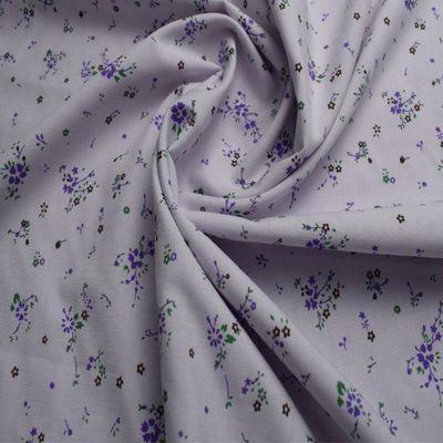 105 gsm 100% Polyester Katoenen Stoffen drukten Zacht Gevoel