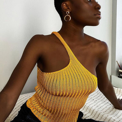 De duurzame Strakke Onregelmatige Verbonden Vrouw van de Blouset-shirt